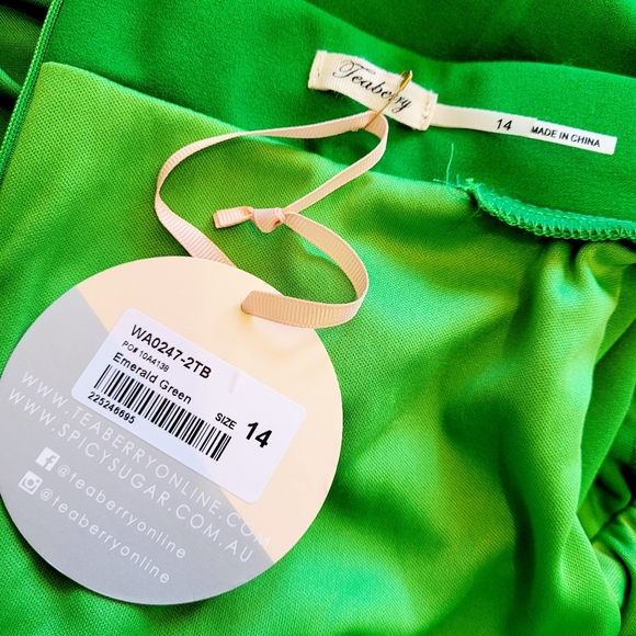 TEABERRY Emerald Green Off Shoulder Dress (s14)NWT - Picture 11 of 14
